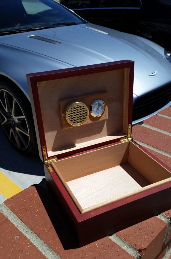 Cigar Humidor with Photo Top